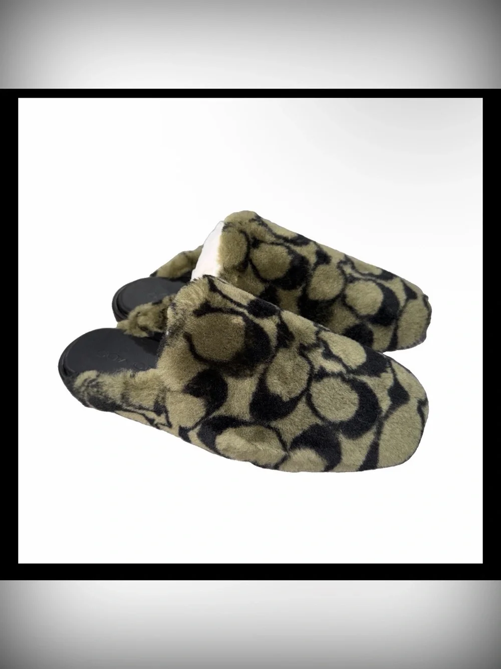 Coach Women’s Signature Shearling Slippers Size 9 in Olive - Picture 3 of 7